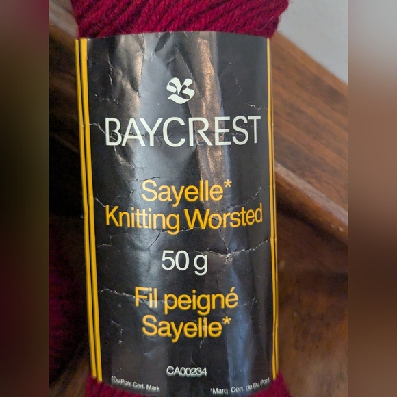 Vintage Sayelle Knitting Worsted Yarn  3 Ruby Red Shades & 1  Pink 50g X4 - Picture 10 of 14